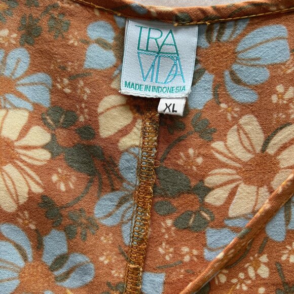 Floral print Top. Perfect Summer blouse. Size XL - Picture 8 of 11